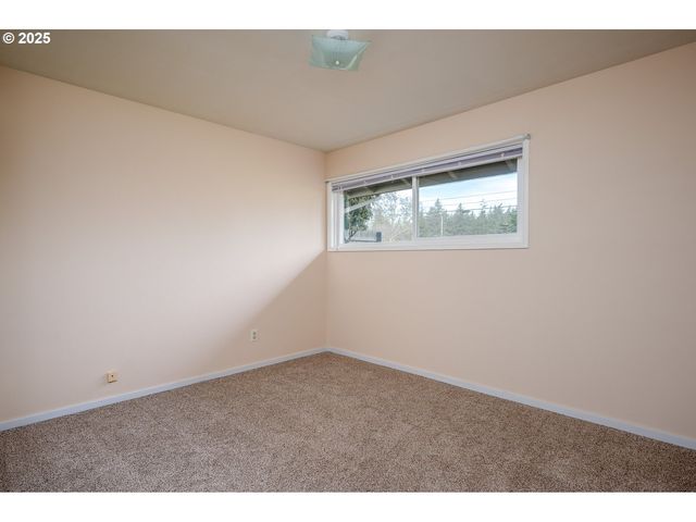 13020 Ne SAN RAFAEL St, Portland, OR 97230