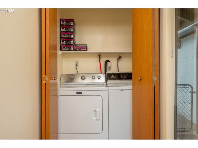 13020 Ne SAN RAFAEL St, Portland, OR 97230