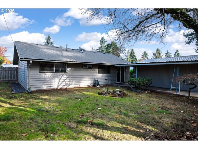 13020 Ne SAN RAFAEL St, Portland, OR 97230