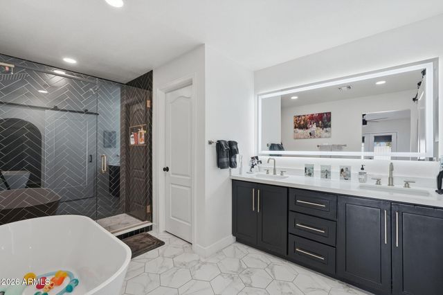 8516 E LEWIS Avenue, Scottsdale, AZ 85257