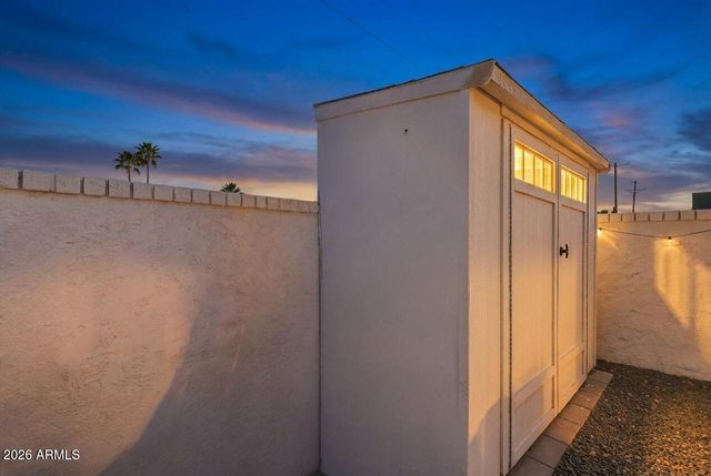 8516 E LEWIS Avenue, Scottsdale, AZ 85257