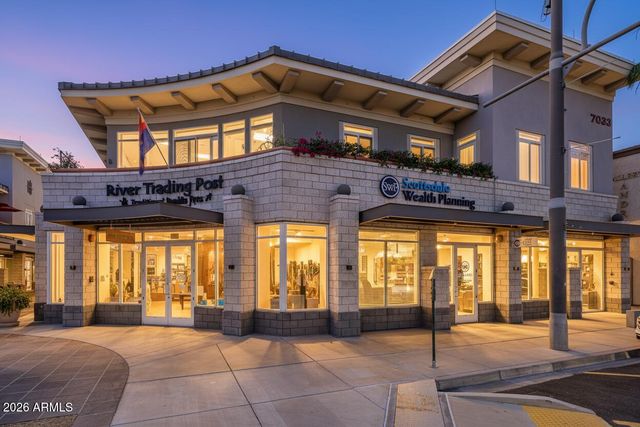 8516 E LEWIS Avenue, Scottsdale, AZ 85257