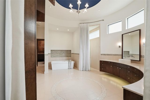 309 Glenwood Drive, Houston, TX 77007