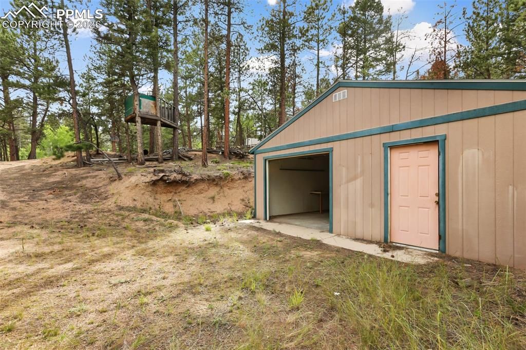 Image 22 of property listing at 410 Rangeview Road, Divide, CO 80814