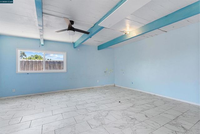 2030 Espanola Dr, San Pablo, CA 94806