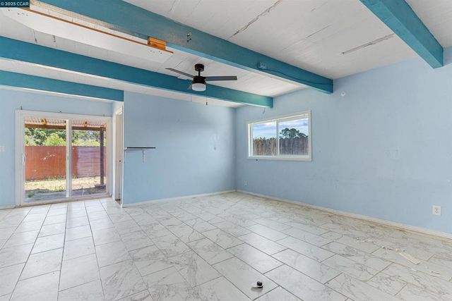 2030 Espanola Dr, San Pablo, CA 94806