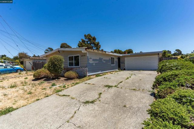 2030 Espanola Dr, San Pablo, CA 94806