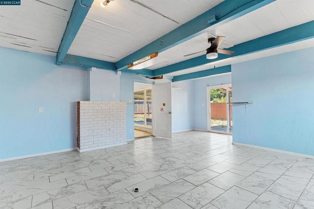 2030 Espanola Dr, San Pablo, CA 94806