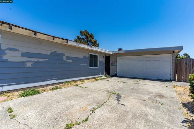 2030 Espanola Dr, San Pablo, CA 94806