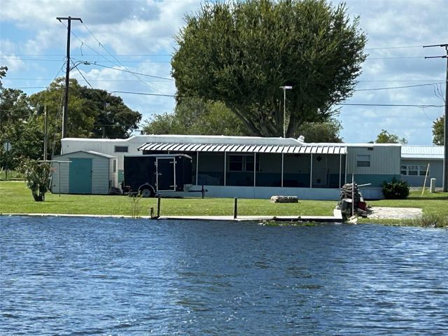 1379 Chobee Street, Okeechobee, FL 34974