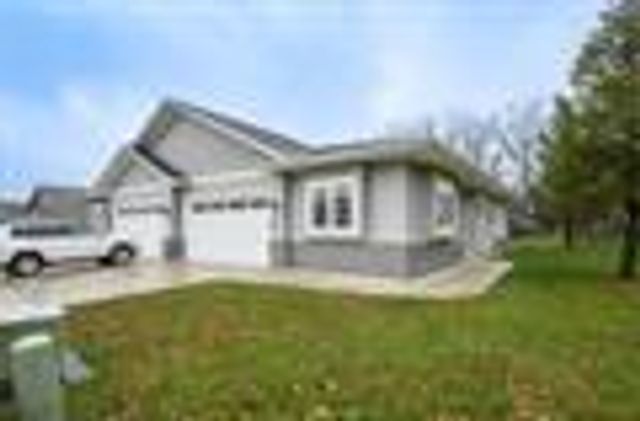 117 Ashberry Lane, Stoughton, WI 53558
