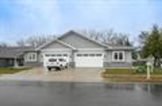 117 Ashberry Lane, Stoughton, WI 53558