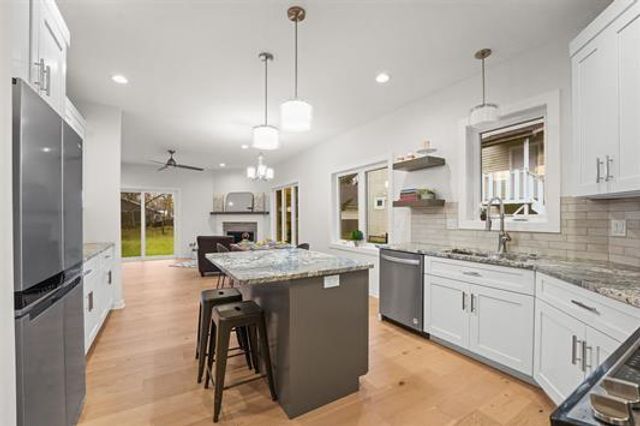 117 Ashberry Lane, Stoughton, WI 53558