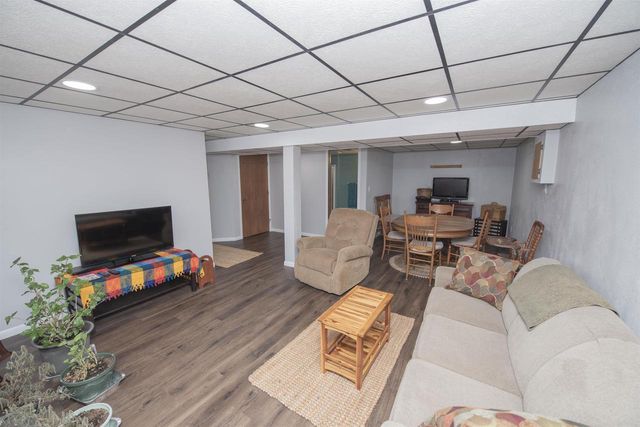 400 SOO MARIE AVENUE, Stevens Point, WI 54481