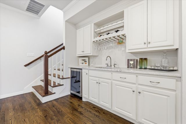 6631 Sunnyland Lane, Dallas, TX 75214