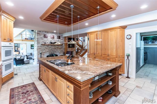 4218 White Oak Drive, High Ridge, MO 63049