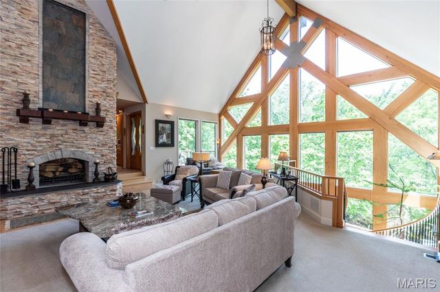4218 White Oak Drive, High Ridge, MO 63049