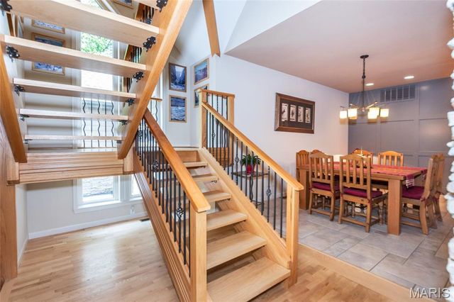 4218 White Oak Drive, High Ridge, MO 63049
