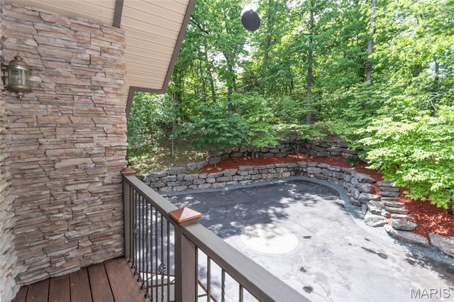 4218 White Oak Drive, High Ridge, MO 63049