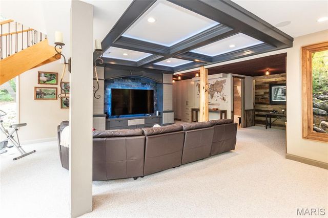 4218 White Oak Drive, High Ridge, MO 63049