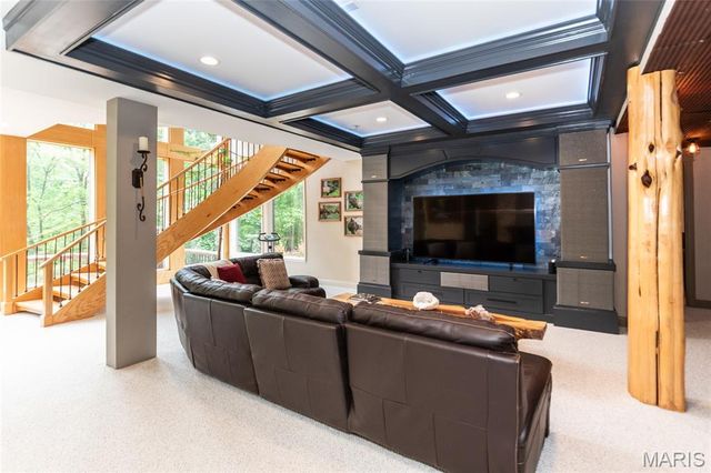 4218 White Oak Drive, High Ridge, MO 63049