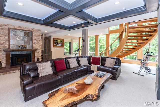 4218 White Oak Drive, High Ridge, MO 63049