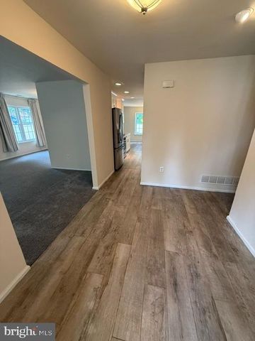 4 MARIGOLD CT, Mount Laurel, NJ 08054