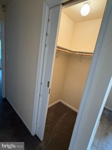 4 MARIGOLD CT, Mount Laurel, NJ 08054