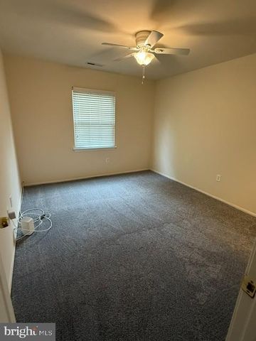 4 MARIGOLD CT, Mount Laurel, NJ 08054
