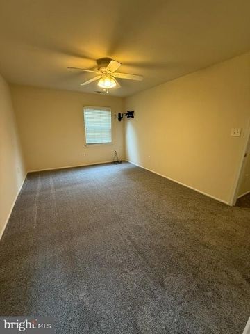 4 MARIGOLD CT, Mount Laurel, NJ 08054