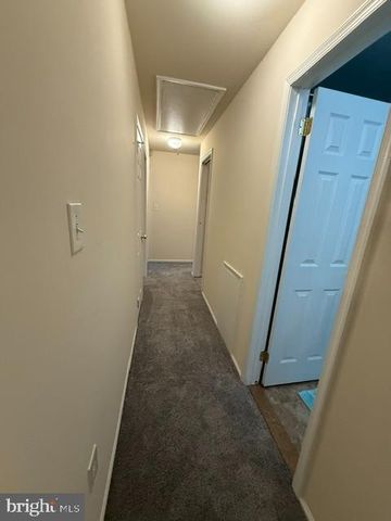 4 MARIGOLD CT, Mount Laurel, NJ 08054