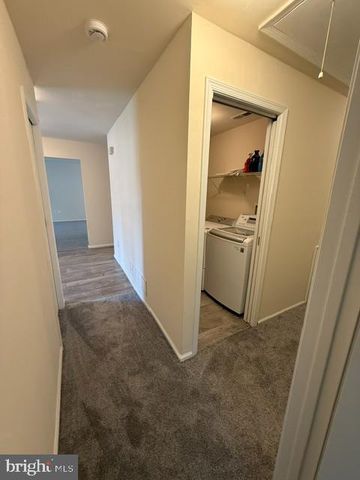 4 MARIGOLD CT, Mount Laurel, NJ 08054