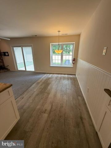 4 MARIGOLD CT, Mount Laurel, NJ 08054