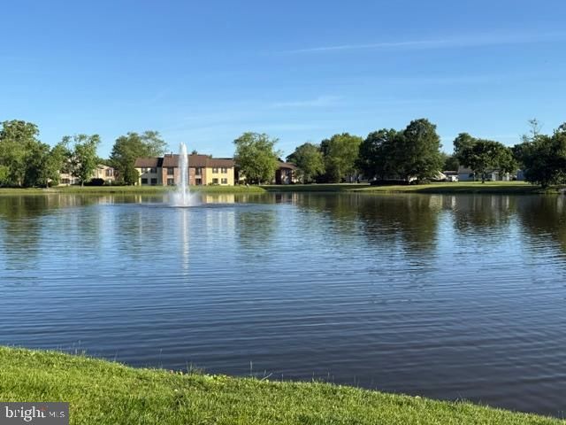 4 MARIGOLD CT, Mount Laurel, NJ 08054