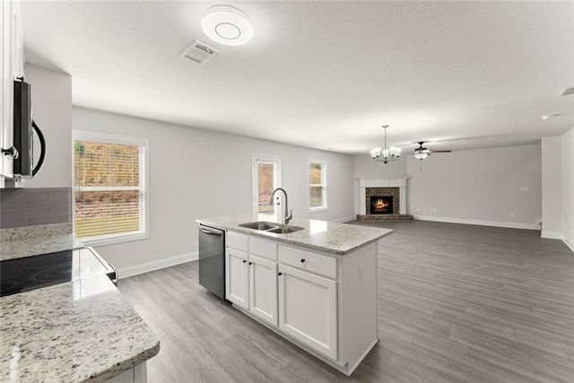 68 Suwannee Way, Jefferson, GA 30549