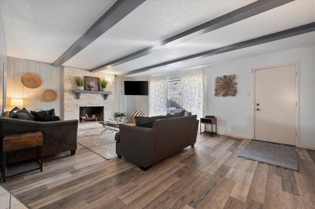 4904 15th Street, Lubbock, TX 79416