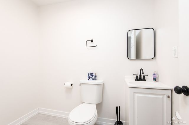 1409 S 2nd Avenue, Maywood, IL 60153