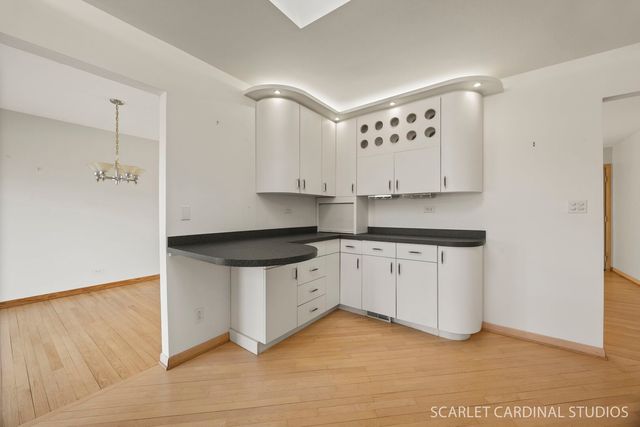 3620 Sterling Road, Downers Grove, IL 60515