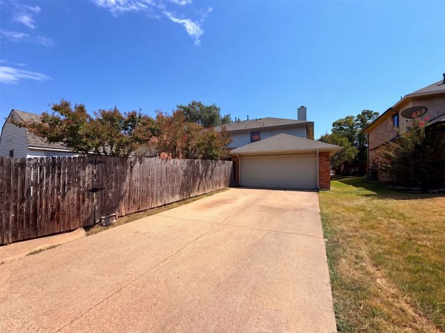 2405 Waterloo Lane, Mesquite, TX 75181