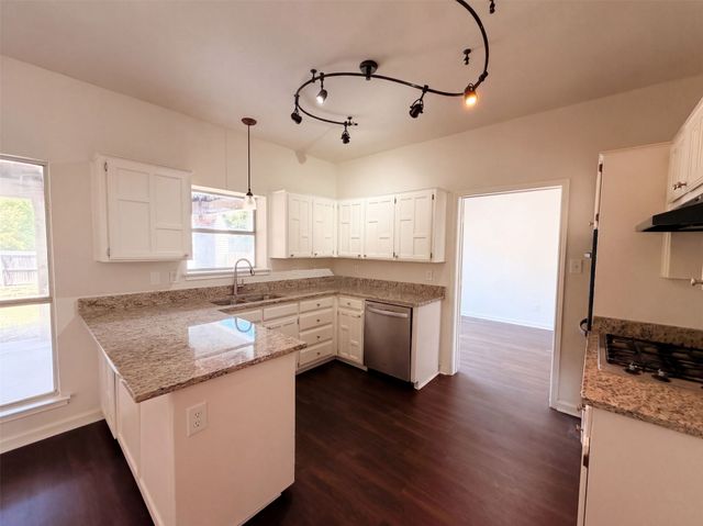 2405 Waterloo Lane, Mesquite, TX 75181