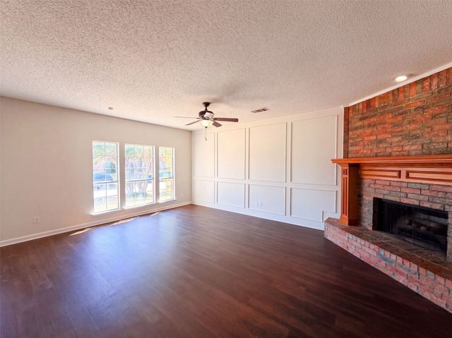 2405 Waterloo Lane, Mesquite, TX 75181