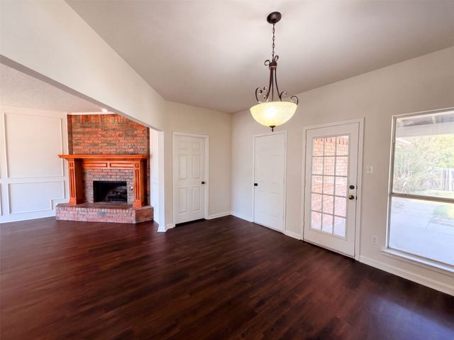 2405 Waterloo Lane, Mesquite, TX 75181