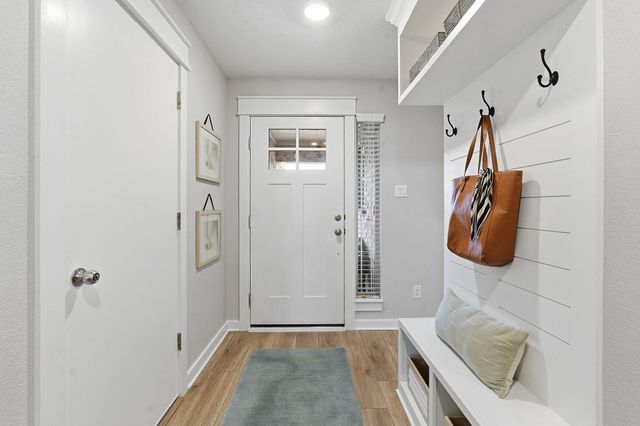 1905 Woodland DR, Cedar Park, TX 78613