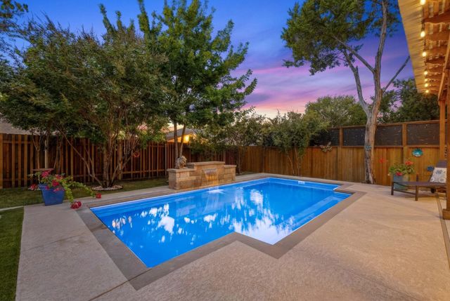 1905 Woodland DR, Cedar Park, TX 78613