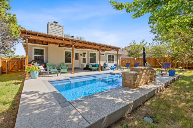 1905 Woodland DR, Cedar Park, TX 78613