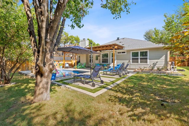 1905 Woodland DR, Cedar Park, TX 78613