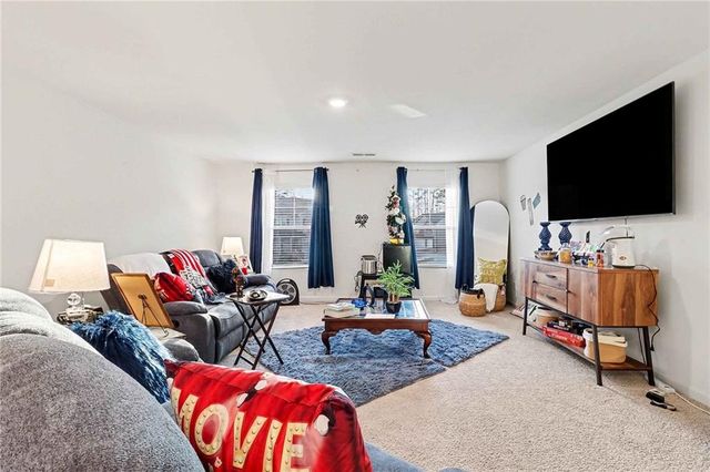 5688 T A Bryant Way, Lithonia, GA 30038