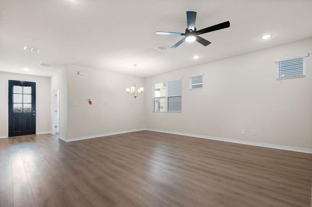 108 Woodrow LN, Liberty Hill, TX 78642