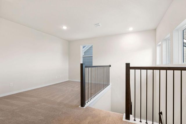 108 Woodrow LN, Liberty Hill, TX 78642