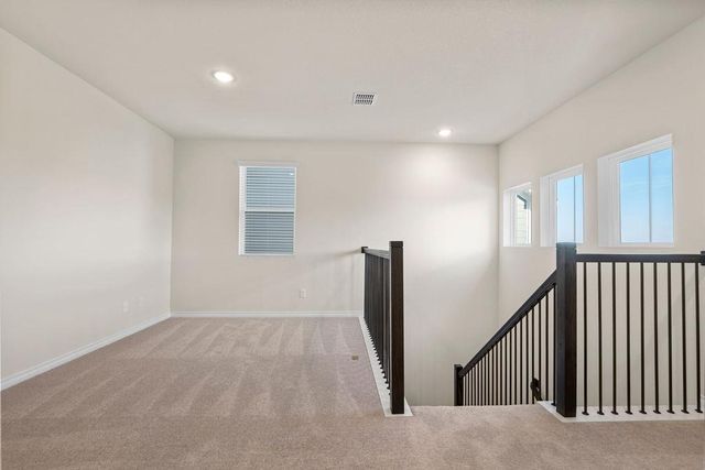 108 Woodrow LN, Liberty Hill, TX 78642